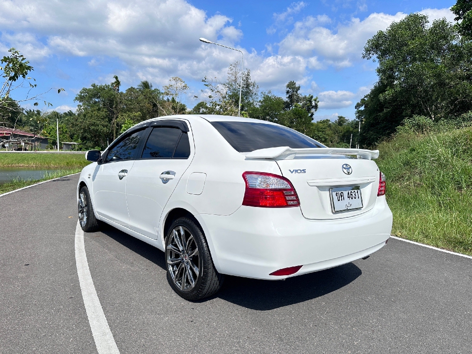 Toyota Vios  1.5 J AT 2013