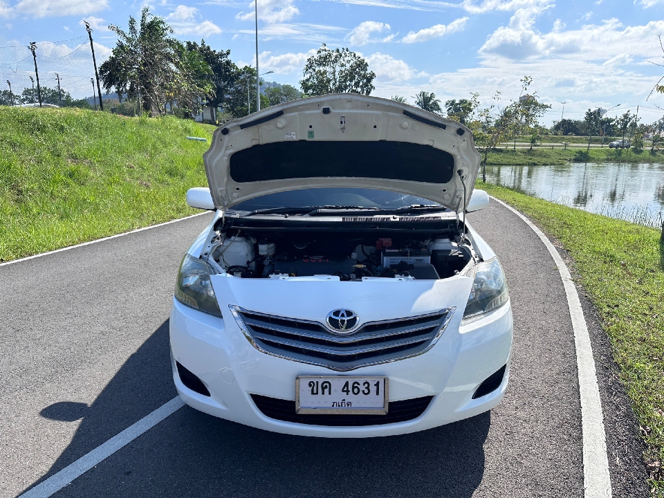 Toyota Vios  1.5 J AT 2013