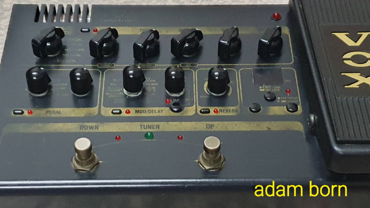 **ขายครับผม! Vox Tonelab ST ใช้งานได้ปรกติครับ มี adapter