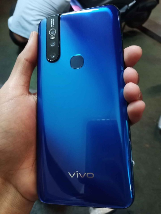 Vivo v15 6/128