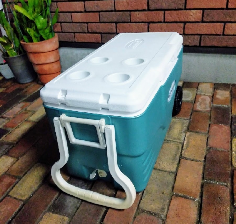 กระติก Coleman Cooler Box Ultimate Xtreme Wheel