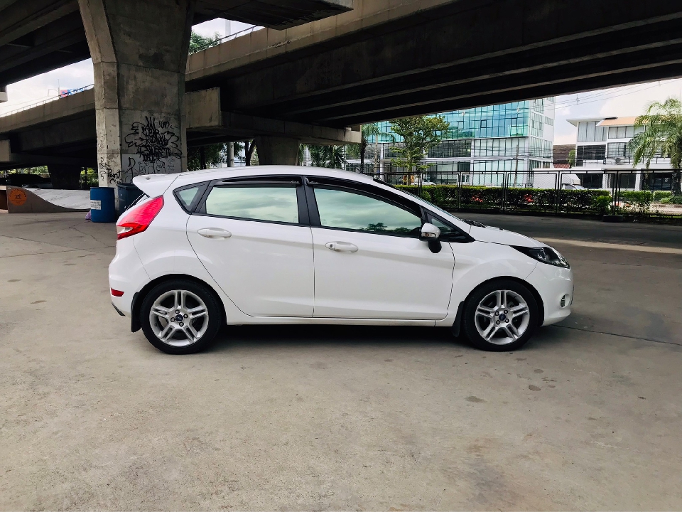 Ford Fiesta 1.5 S Sport AT ปี 2012