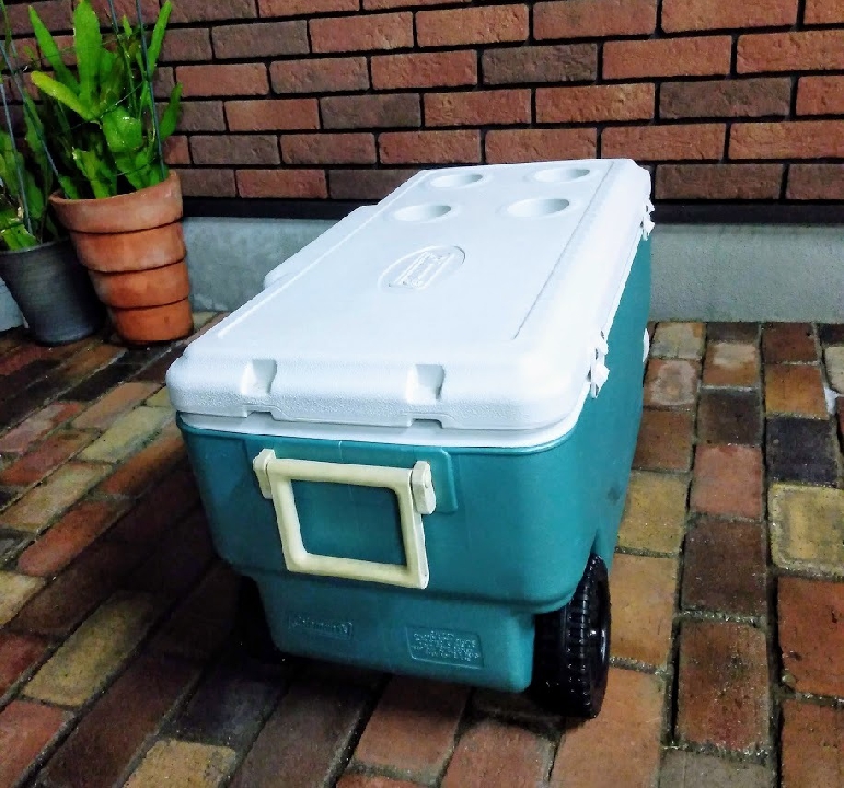 กระติก Coleman Cooler Box Ultimate Xtreme Wheel