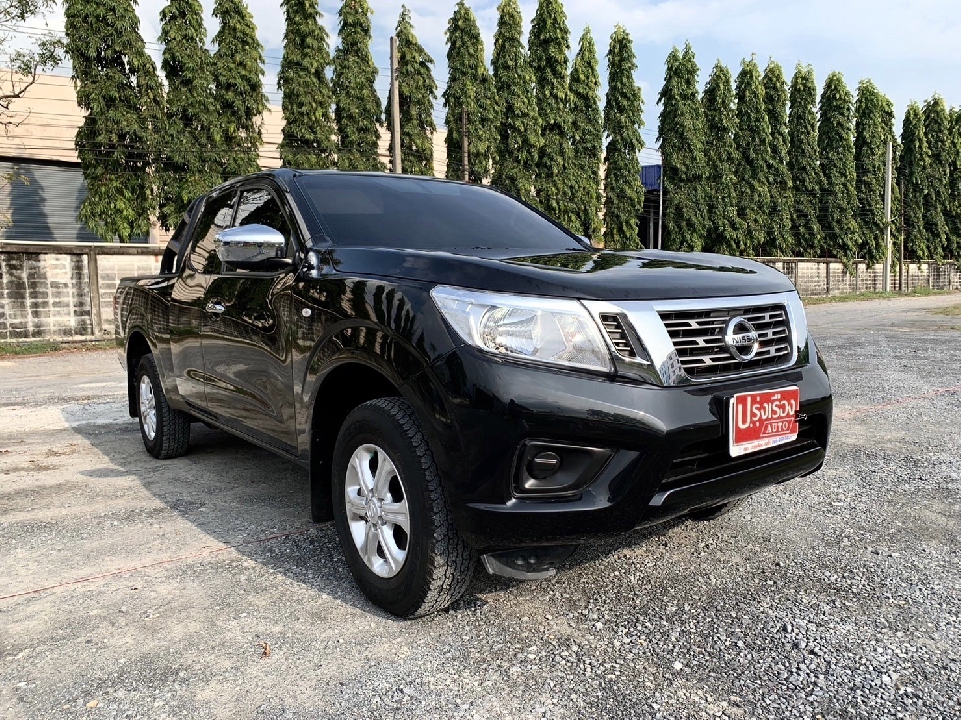 Nissan Navara NP300 2.5 E King Cab เกียร์ธรรมดา ปี2019 สีดำ