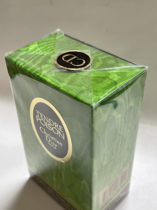 น้ำหอม CHRISTIAN DIOR รุ่น 'TENDRE POISON' EAU DE TOILETTE 50มล.