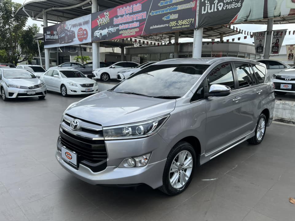 Innova 2.8 V CRYSTA รุ่น TOP ปี 2019 (เครื่องดีเซล)