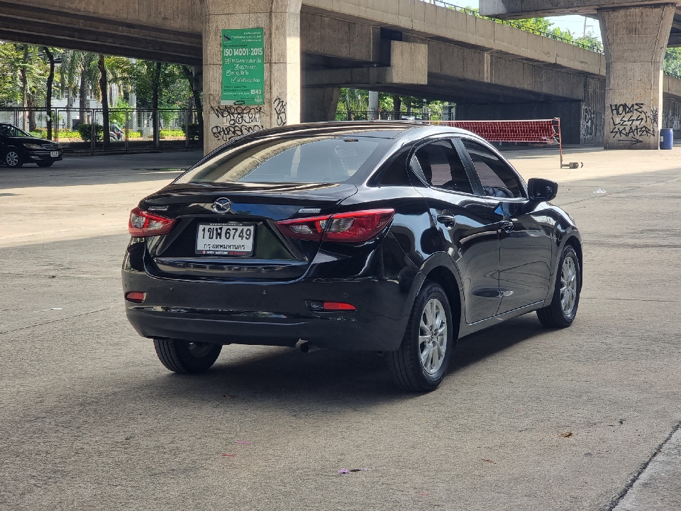 ฟรีดาวน์ Mazda 2 1.3 High SkyActiv  AT ปี 2018