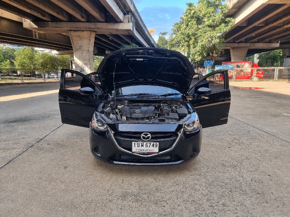 ฟรีดาวน์ Mazda 2 1.3 High SkyActiv  AT ปี 2018