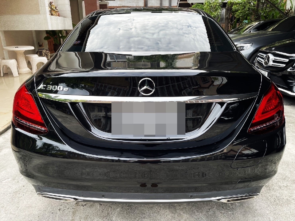 Benz C300e Avantgarde Plug-in ปี2021