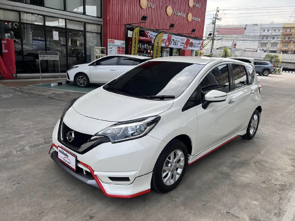 Nissan NOTE 1.2 V ปี2018 / ปุ่ม Push Start