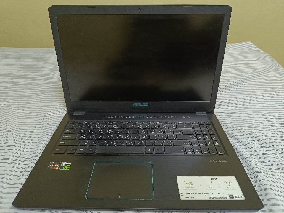 ASUS A570Z