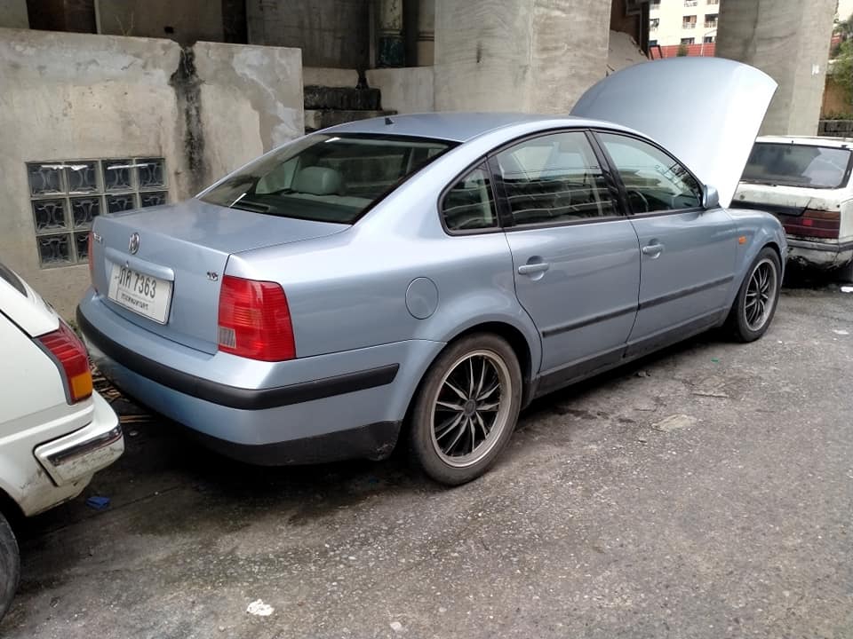 Volkswagen Passat B5 ปี 2001 เครื่อง V5