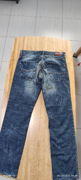 ขาย 480b กางเกง jeans zara ผ้า เนื้อบาง ใส่สบาย เนื้อผ้าผสม สเปนเด็ก มีความยืดหยุ่น เป็นกระดุม