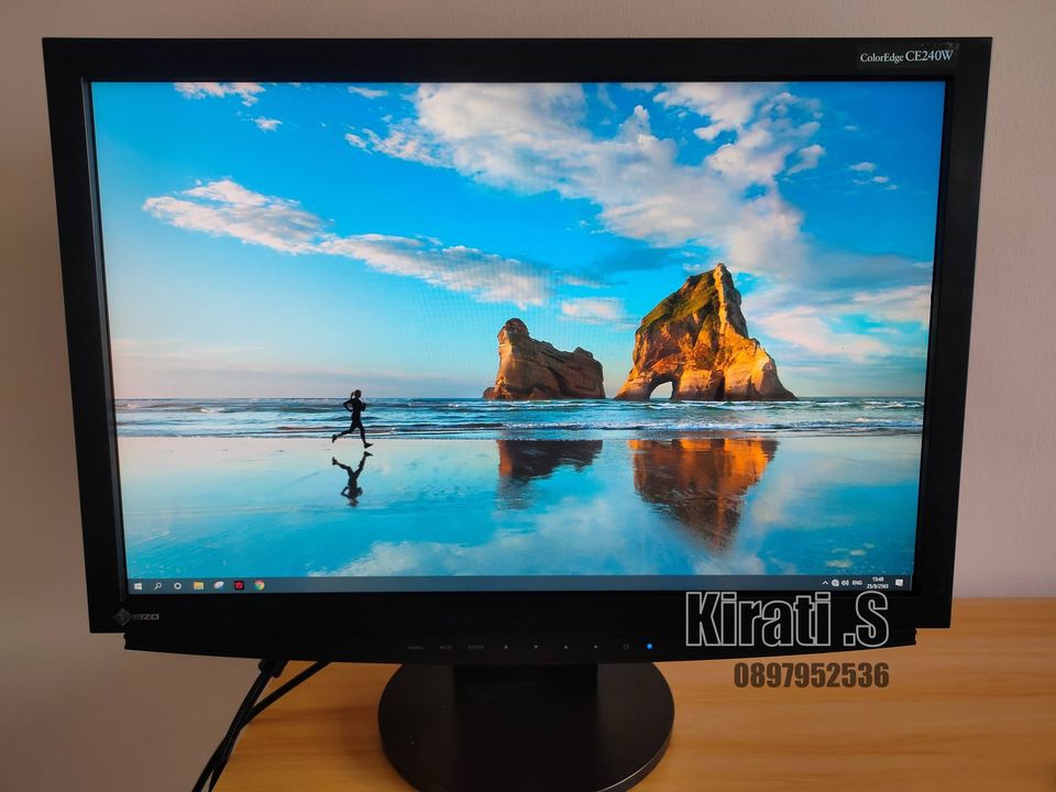 จอ EIZO 24 นิ้ว (ต่อ HDMI ได้) มี 2 รุ่น หมุนแนวตั้งได้ เหมาะทั้งงานกราฟฟิคและทั่วไป สวยๆ เลยครับ