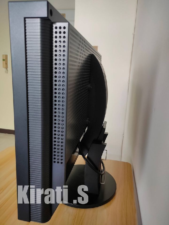จอ EIZO 24 นิ้ว (ต่อ HDMI ได้) มี 2 รุ่น หมุนแนวตั้งได้ เหมาะทั้งงานกราฟฟิคและทั่วไป สวยๆ เลยครับ