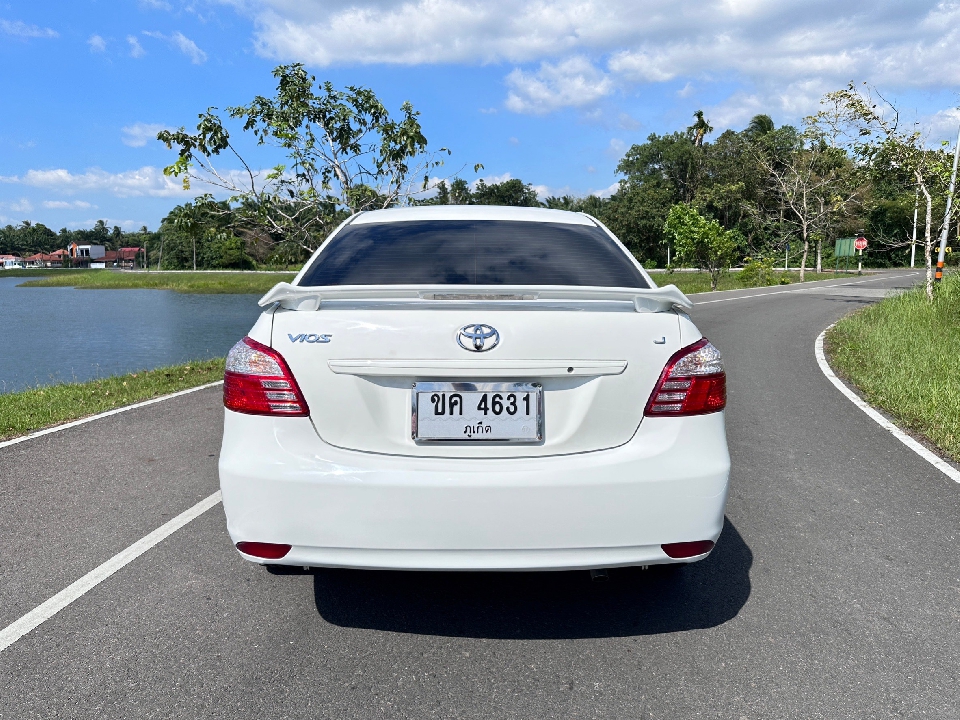 Toyota Vios  1.5 J AT 2013 รถสาวย ไมล์น้อย รถบ้านแท้