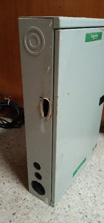 ตู้โหลดไฟ Schneider Q03-100EZ30G/SN 30 ช่อง 100A พร้อมลูกย่อยเต็ม