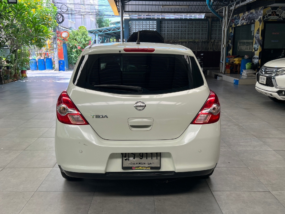 Nissan Tiida 1.6 เกียร์ออโต้ ปี 2010-2011