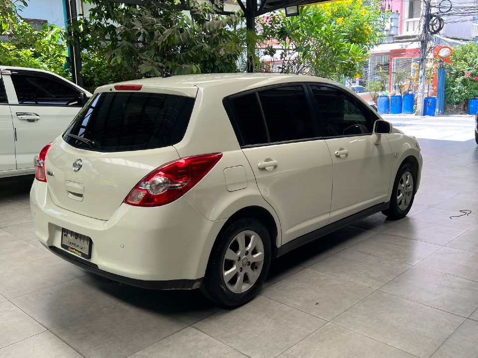 Nissan Tiida 1.6 เกียร์ออโต้ ปี 2010-2011