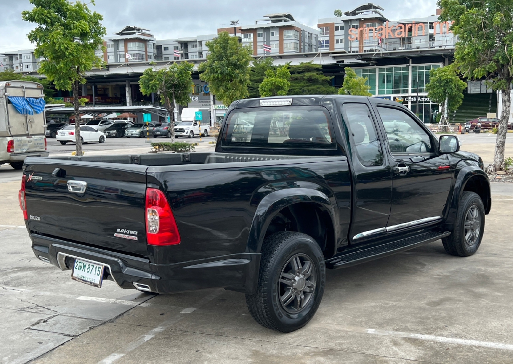 Isuzu D-max 3.0 VGS Turbo X-Series เกียร์ธรรมดา ปี 2011