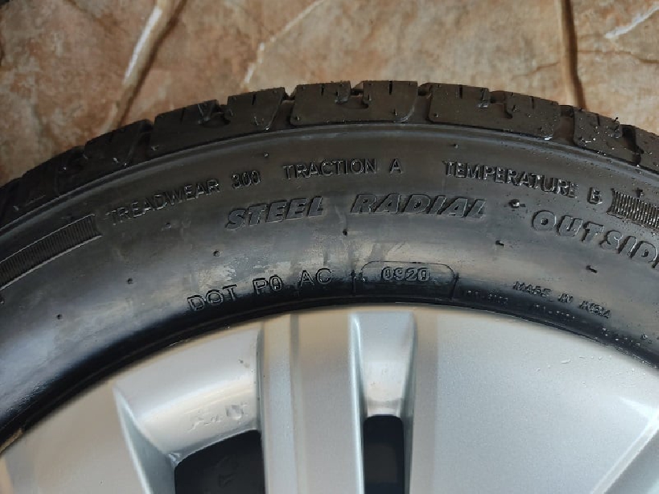 165/65R14  ยางรถยนต์+ล้อกระทะถอดป้ายแดง (4 เส้น) ถอดจากมิตซูบิชิ-มิราจ