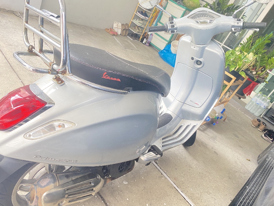 Vespa-Primavera 150