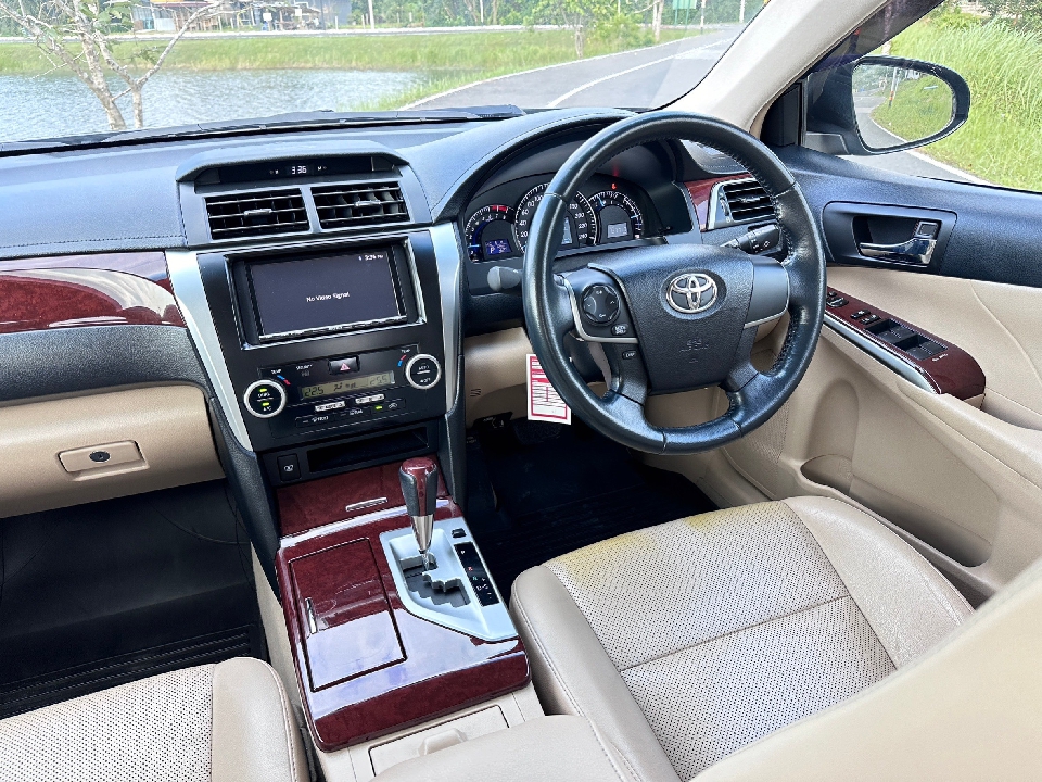 TOYOTA CAMRY 2.0 G AT ปี 2013