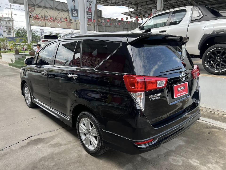 Innova 2.8 V CRYSTA รุ่น TOP ปี 2018 (เครื่องดีเซล)