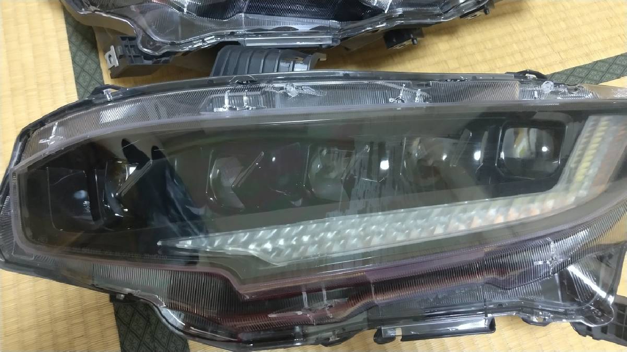 ไฟหน้า  LED Headlights Civic FK8 FK7