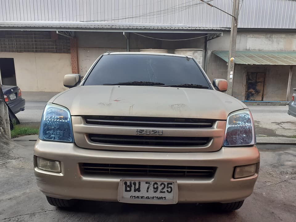 ISUZU D MAX 3000 TUBO AT  4DOOR SLX  ปี2010