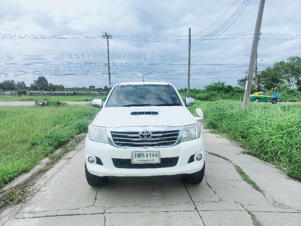 TOYOTA​ VIGO​ CHAMP2.5 VN AT ปี​ 2014