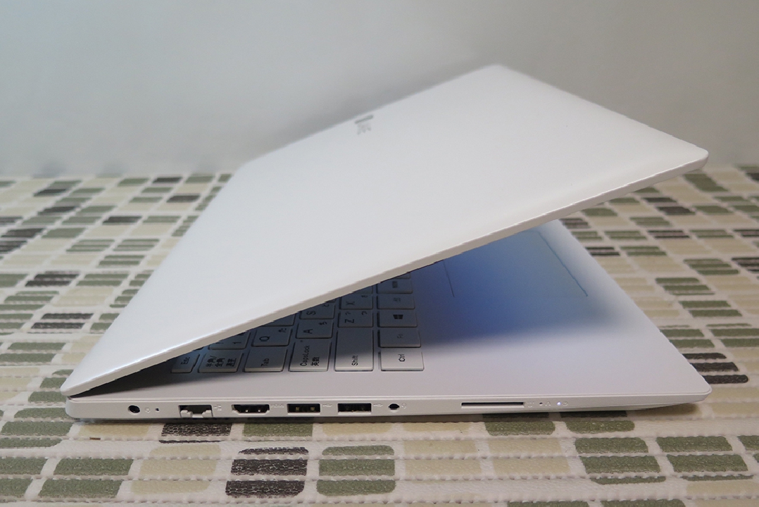 รุ่น 2019 Full HD NEC Lavie