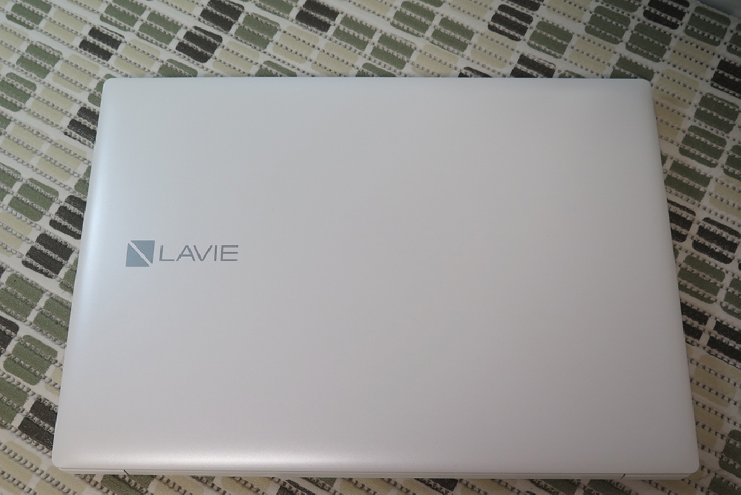 รุ่น 2019 Full HD NEC Lavie