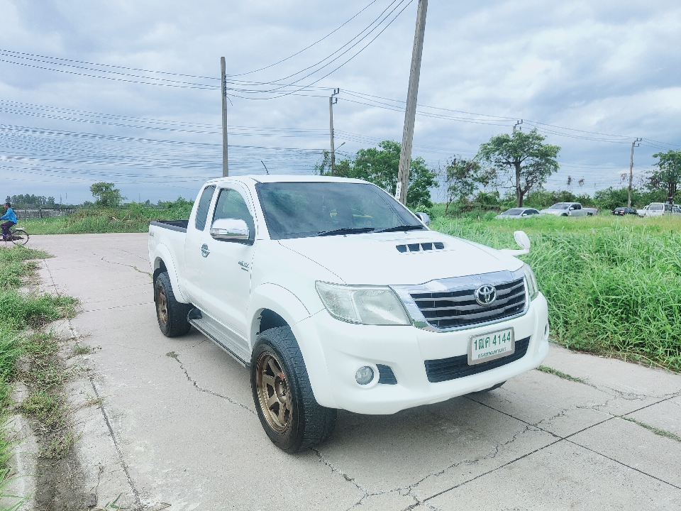 TOYOTA​ VIGO​ CHAMP2.5 VN AT ปี​ 2014