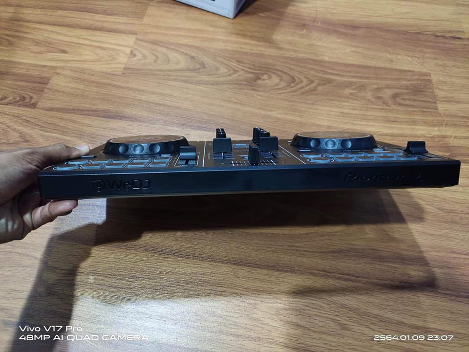 Slllart Dj controller DDJ-200