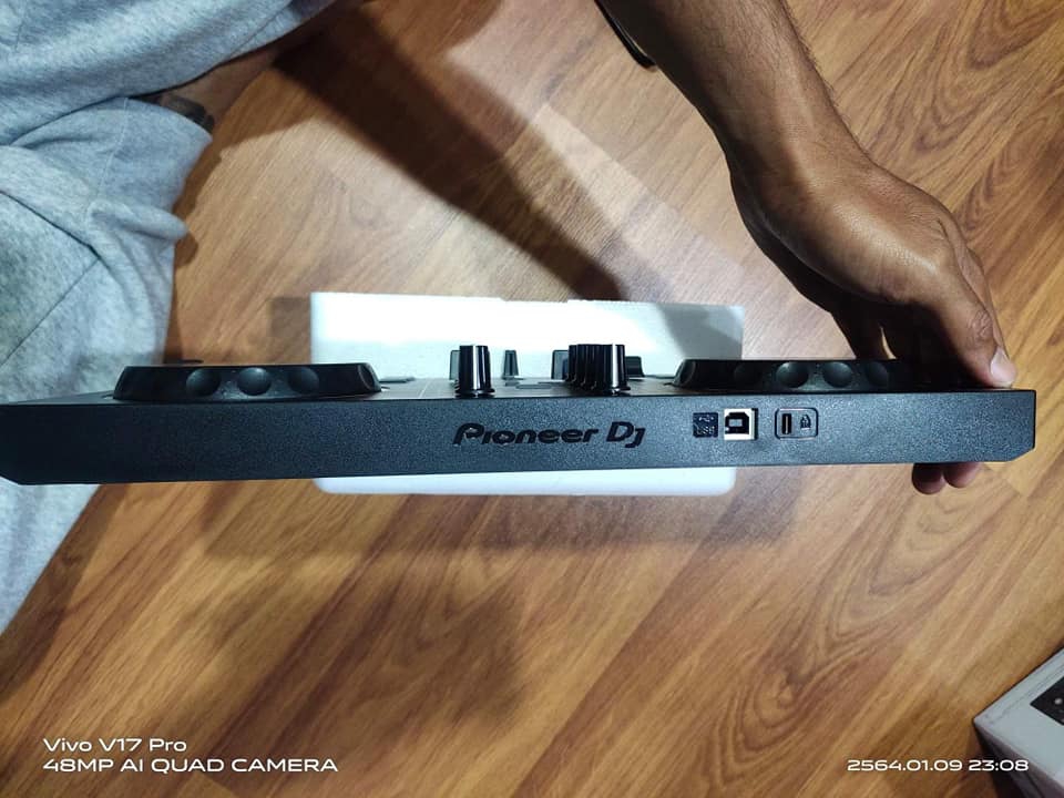 Slllart Dj controller DDJ-200