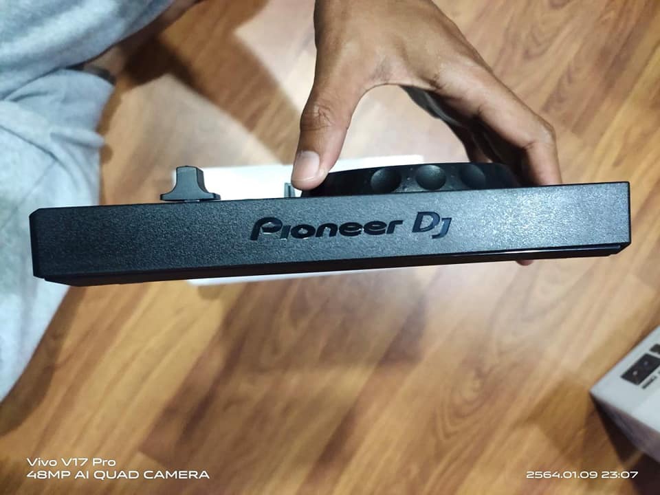 Slllart Dj controller DDJ-200