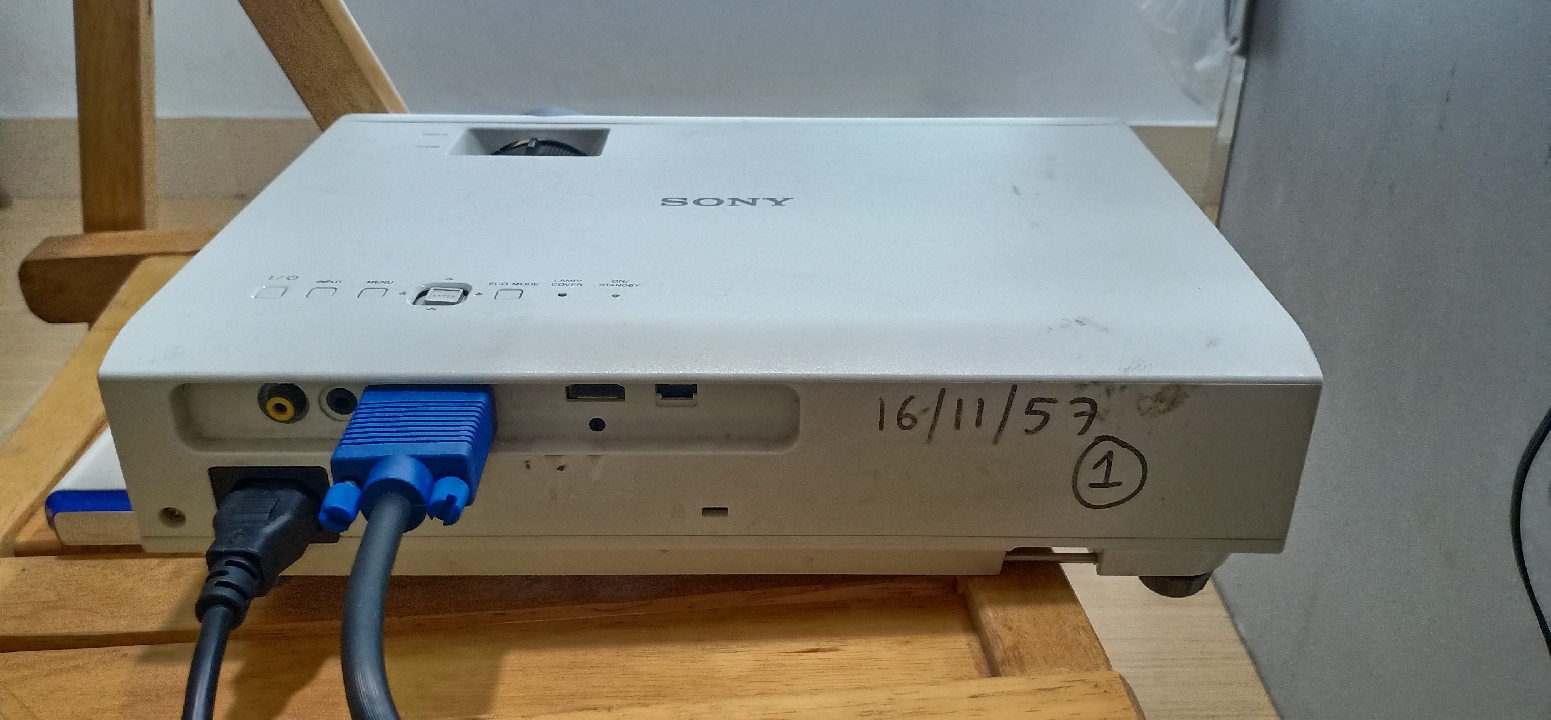 โปรเจคเตอร์Sony VPL-DX140 ความสว่าง 3200 Lumensดูหนัง ดูบอล สบายตา