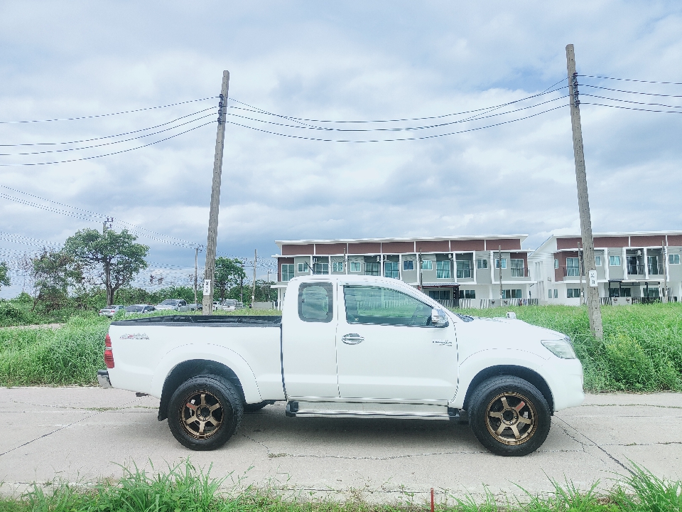 TOYOTA​ VIGO​ CHAMP2.5 VN AT ปี​ 2014