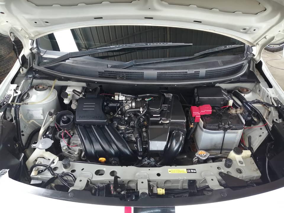 รถเก๋ง Nissan Almera ปี​ 13 กระจกไฟฟ้า Power ตัวรองท็อป เกียร์ธรรมดา ภาษีไม่ขาด​ แอร์เย็น​
