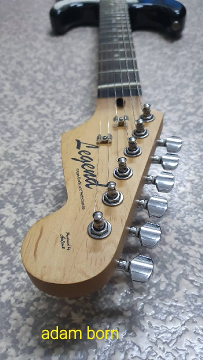 ขายครับ! Legend By Aria Pro ll Strat SSS สภาพดี ใช้งานได้ปรกติครับ **