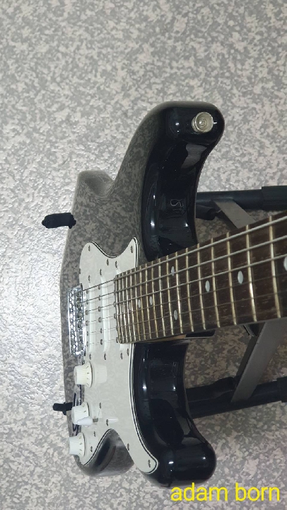 ขายครับ! Legend By Aria Pro ll Strat SSS สภาพดี ใช้งานได้ปรกติครับ **