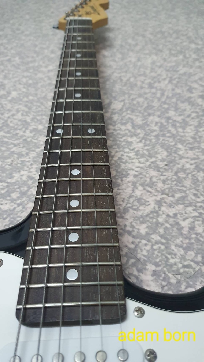 ขายครับ! Legend By Aria Pro ll Strat SSS สภาพดี ใช้งานได้ปรกติครับ **