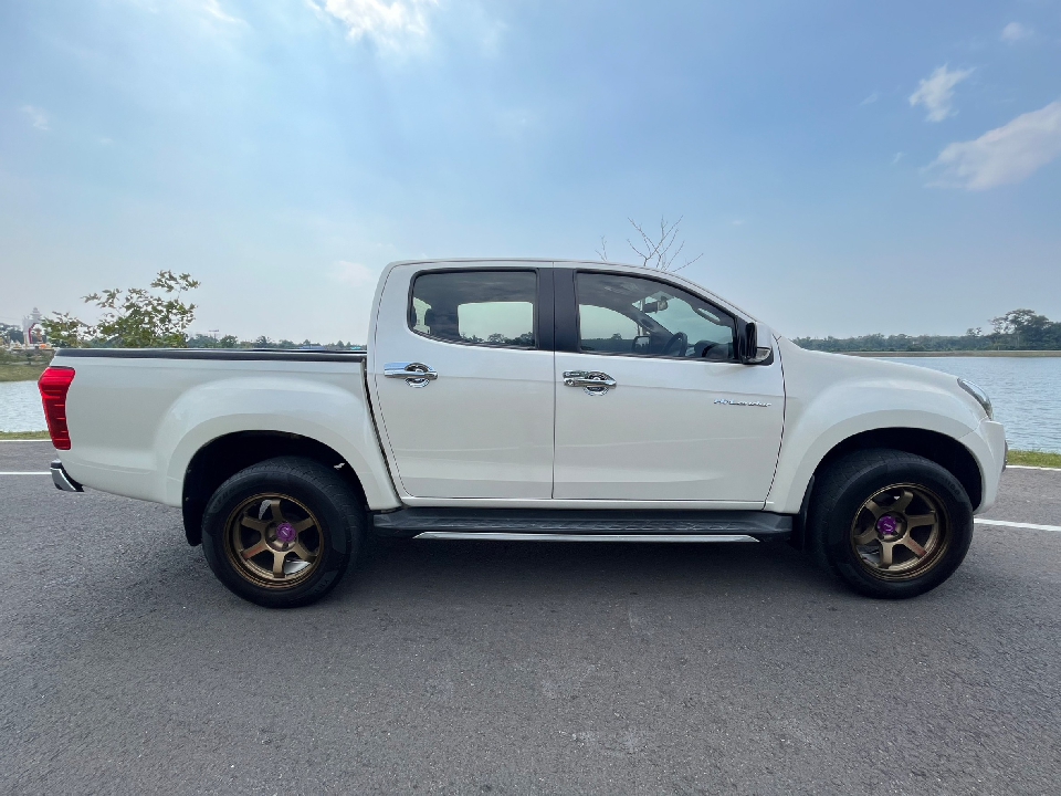 ISUZU D-Max CAB4 1.9 Ddi Z Prestige MT  2019