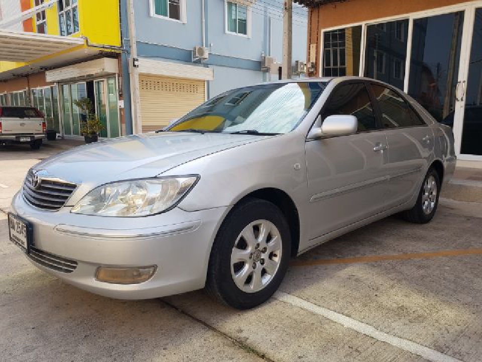 toyota camry 2.0 e ปี2004