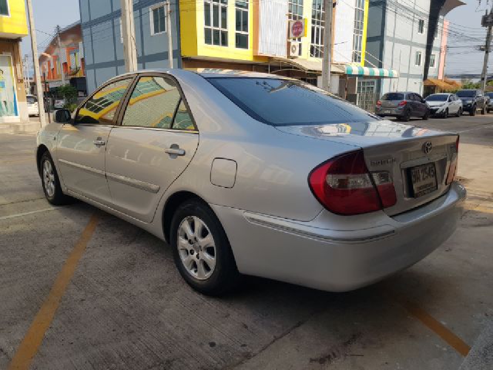 toyota camry 2.0 e ปี2004