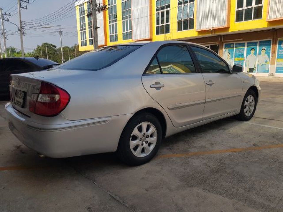 toyota camry 2.0 e ปี2004