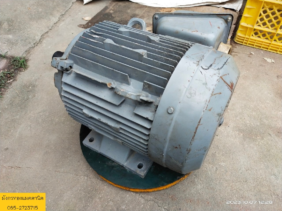 มอเตอร์ ยี่ห้อ Hitachi ขนาด 10 แรง สามเฟส 380V ความเร็วรอบ 2840 รอบ/นาที โครงอลูมิเนียม สภาพดี ใช้งา