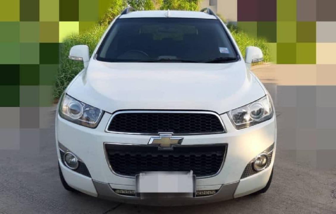 Chevrolet Captiva สีขาว ปี2012