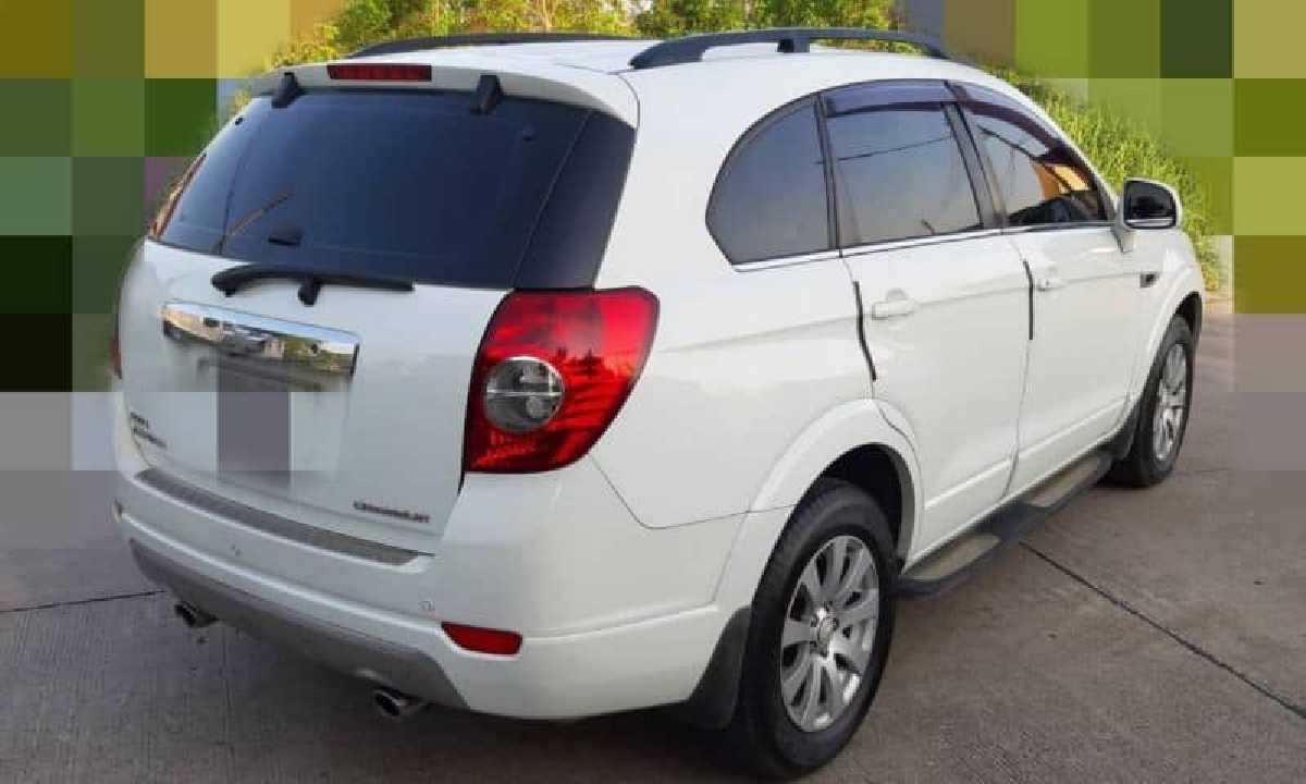 Chevrolet Captiva สีขาว ปี2012